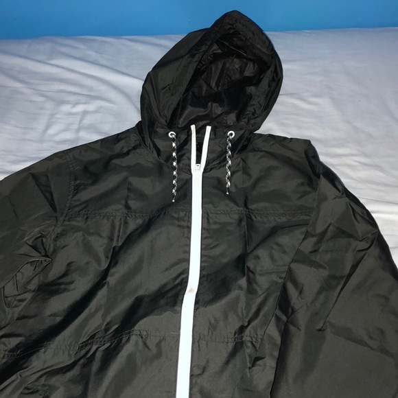Zumiez Windbreaker, Never worn. - Picture 3 of 4